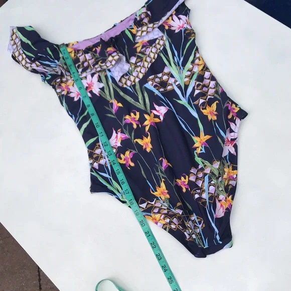 Trina Turk Fiji Ruffled Off Shoulder One Piece Flattering size 12 Large … - Picture 10 of 12